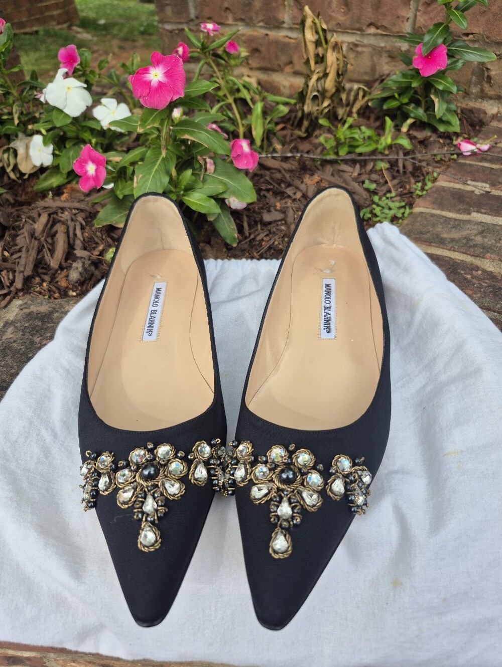 Manolo Blahnik Black Silk Jeweled Pointed-Toe Flats Size 39/US 9